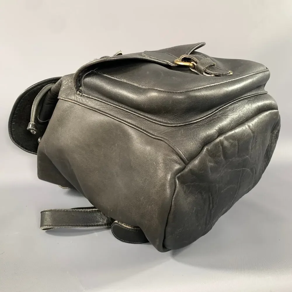 LAURA IN USA Size One Size Black Crackled Leather Backpack